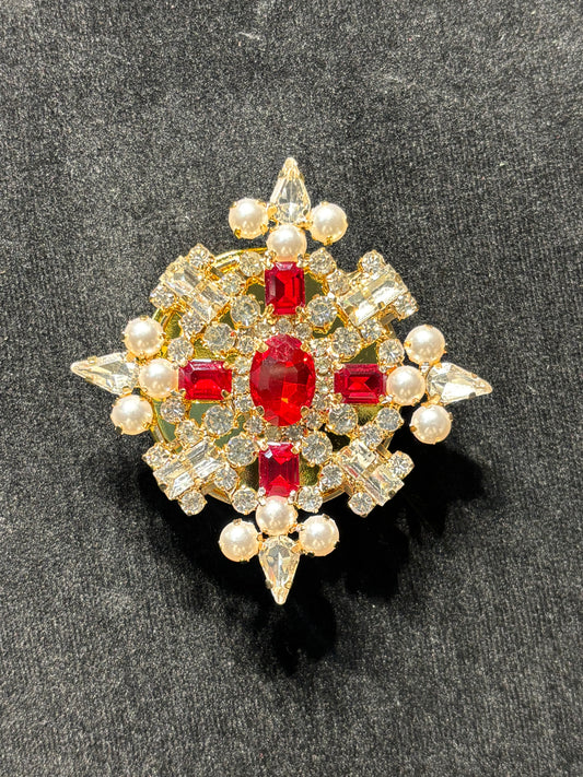 Glamorous Red Gem & Pearl Pop-Socket!